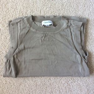 Calvin Klein tank top chic
