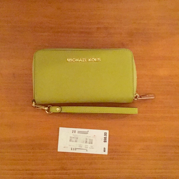 Michael kors wallet