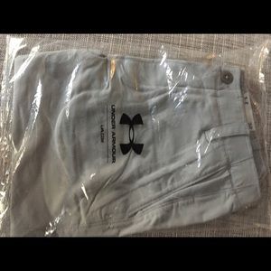 Men's gray UnderArmour golf shorts