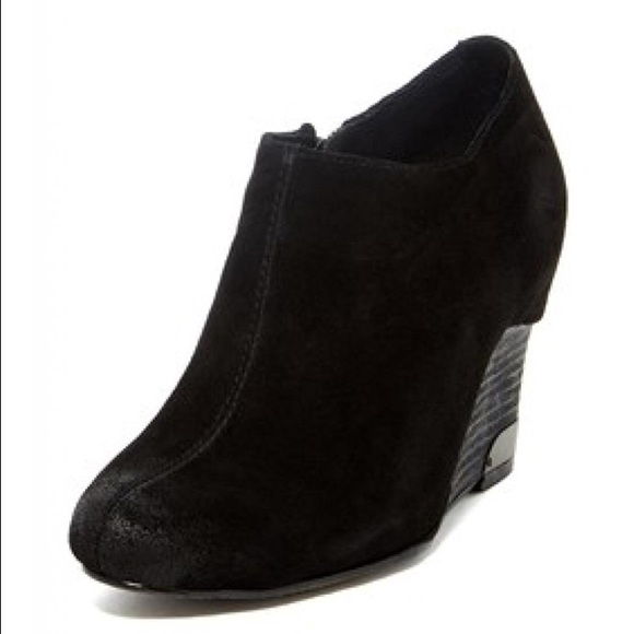 New Vince Camuto Hamil Bootie Wedges sz 5.5