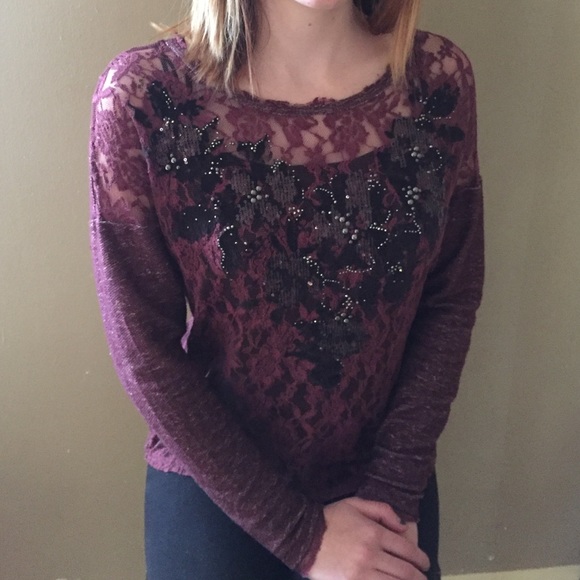 Pretty maroon and black shirt from buckle