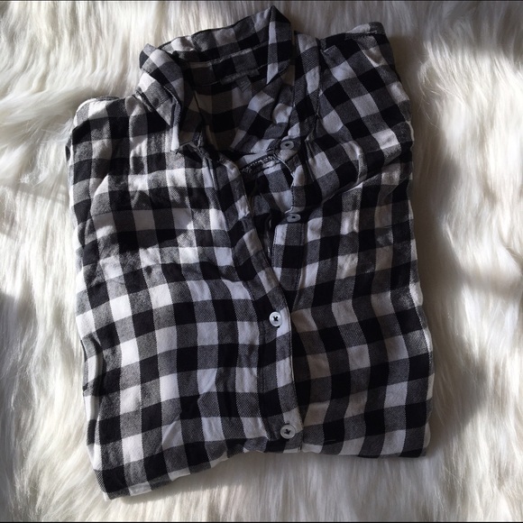 ‼️Black and White Buffalo Check Button Down