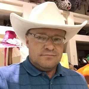 Meet your Posher, Jonathan