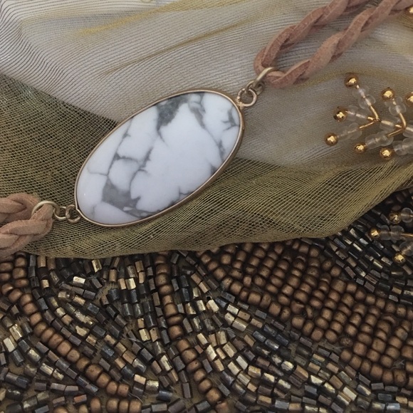 ⚜️Braided Wrap Bracelet with stone⚜️ - Picture 2 of 3