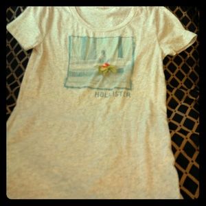 Hollister graphic T siz medium