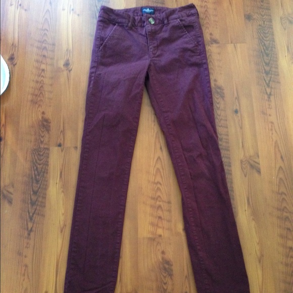 American Eagle size 4 burgundy skinny pants