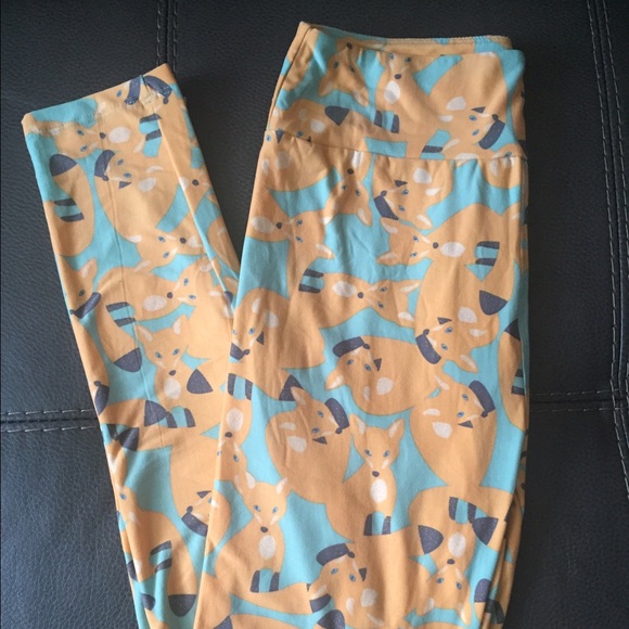 One Size (OS) Lularoe Leggings NWOT Foxes