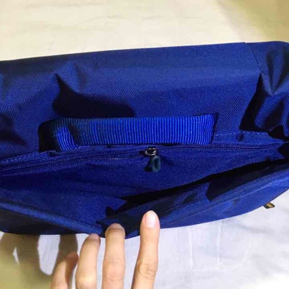 Case logic laptop iPad bag - Picture 3 of 3