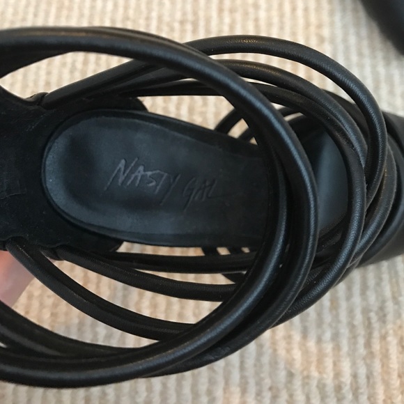 nasty gal pointy heels - Picture 3 of 4