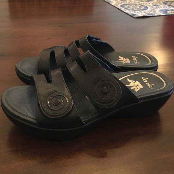 Dansko black double Sandal