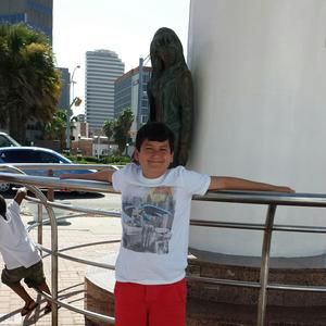 Meet your Posher, Rafael