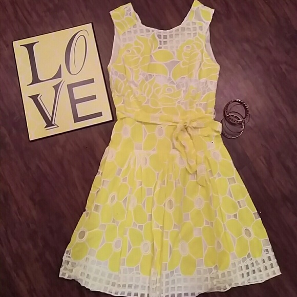 Adorable Yellow and White Dress
