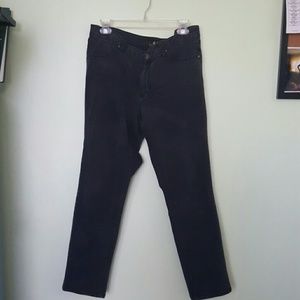 Dark grey skinny jeans.