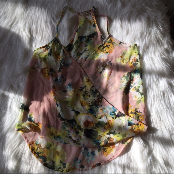 Very Pretty Cross-Front Tank