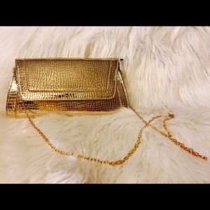 NWT. AKIRA clutch.