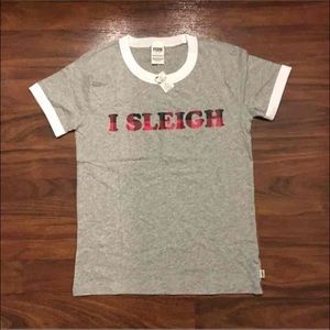 ❌❌SOLD❌❌VS PINK I sleigh tee