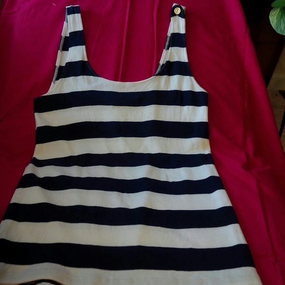 Ralph Lauren tank in Medium