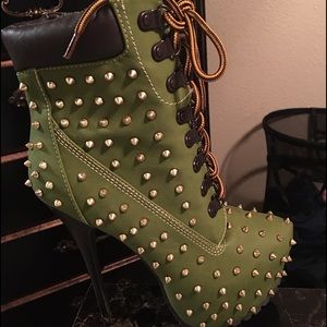 Military Green platform, Only wore one time