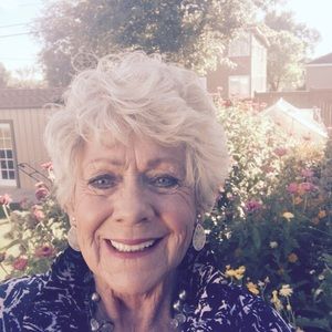 Meet your Posher, Lynn