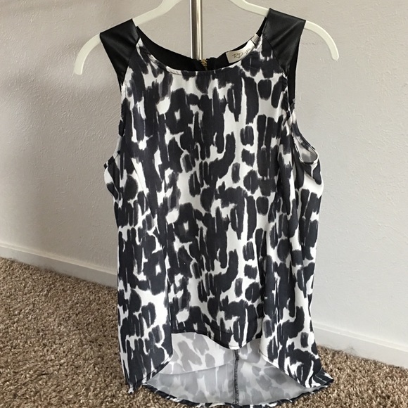 RD Style Splatter print high low tank.