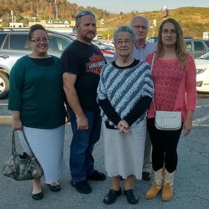 Meet your Posher, Elizabeth