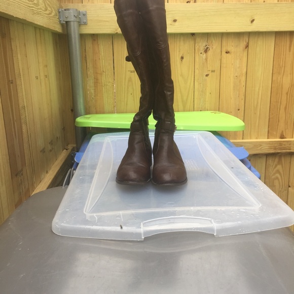 Women boots - Picture 1 of 4