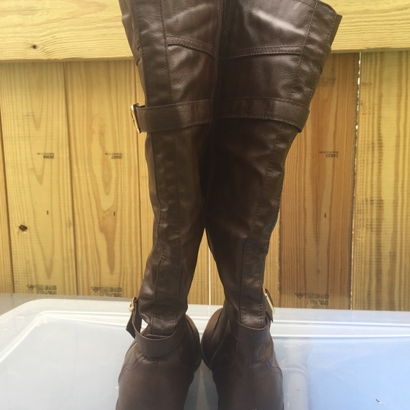 Women boots - Picture 3 of 4