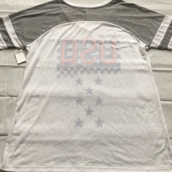 NEW USA Patriotic Oversized V-Neck Tee Shirt - Picture 3 of 3