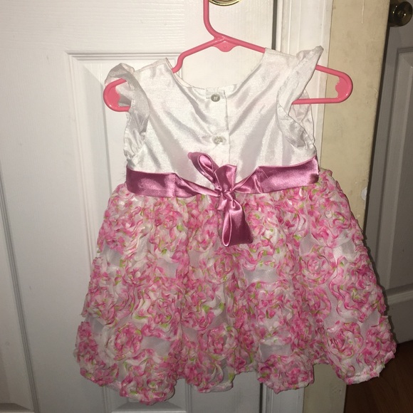 Dress - Picture 2 of 2