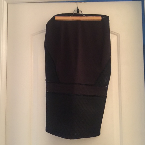 Missguided black pencil skirt with details NWT