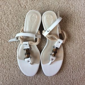 Etienne Aigner wedges