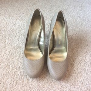 Jessica simpson pumps