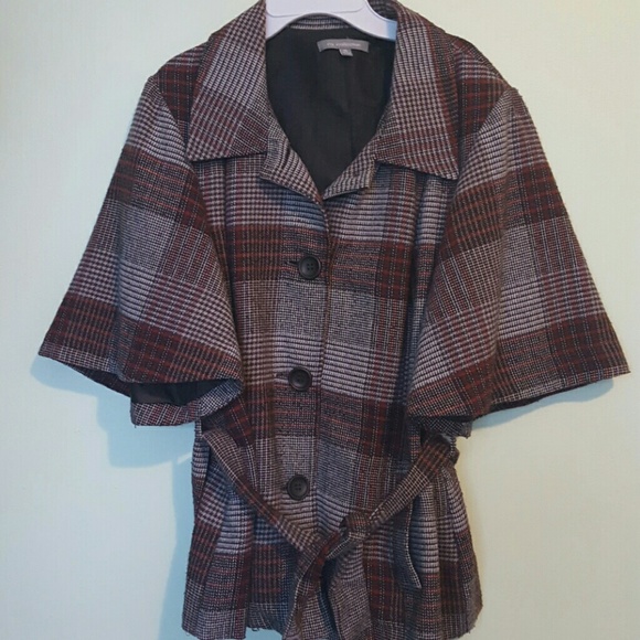 Quarter Sleeve Jacket