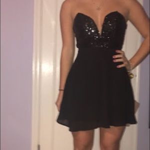 Strapless sequin skater