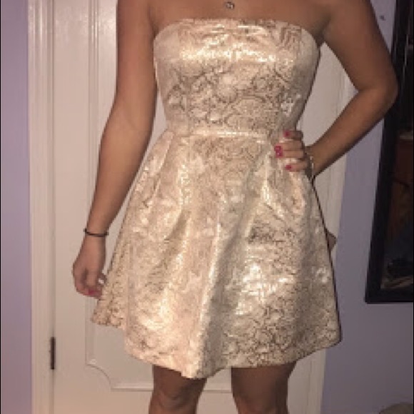 Strapless flowy dress - Picture 1 of 1