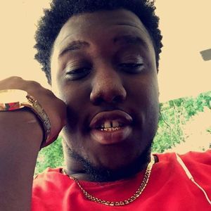 Meet your Posher, Derrick