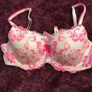 Victoria's Secret Body - Lined Demi - 36C