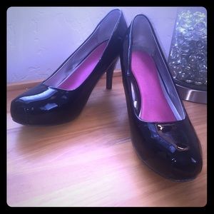 Black patent leather platform heels