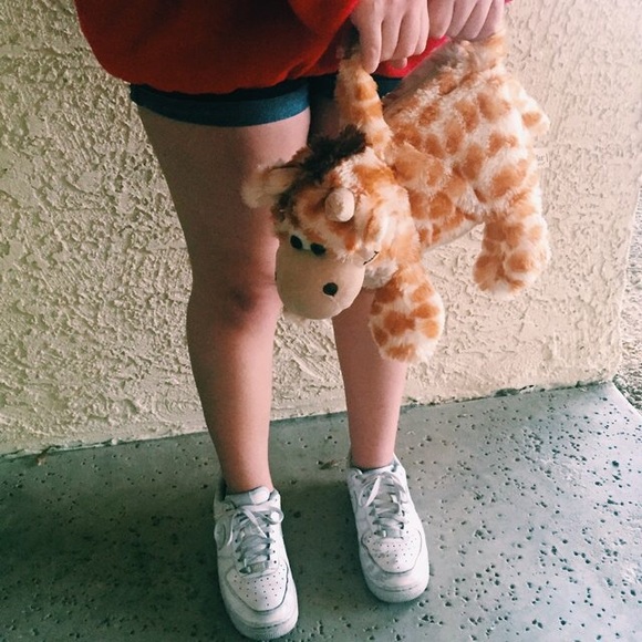adorable plush giraffe purse