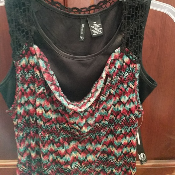 Multi colored top - Picture 2 of 4