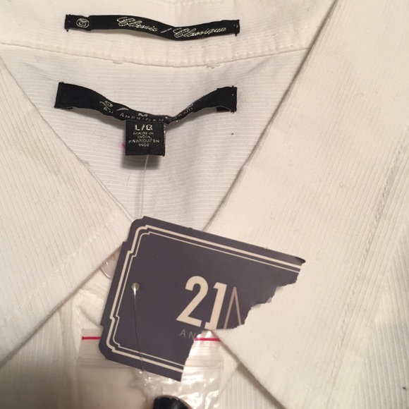 Short Sleeve Shirt - Picture 3 of 4