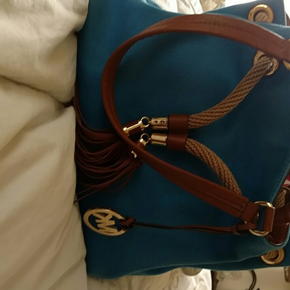 Michael kors, inside clean, no rips