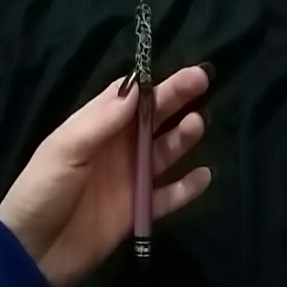 Kat Von D liquid lipstick Ayesha