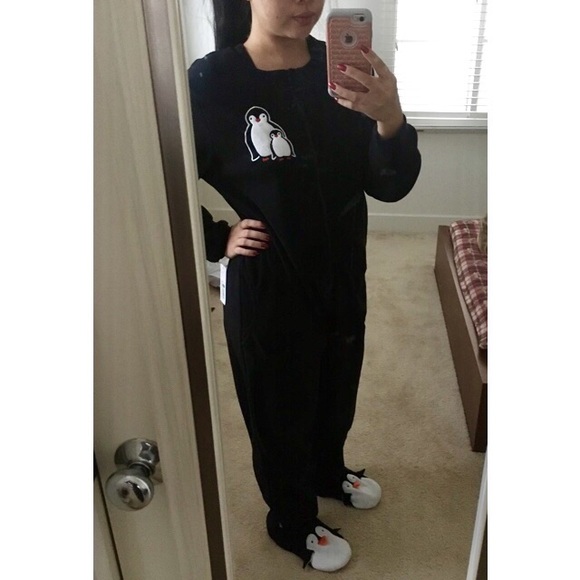 Nick & Nora Penguin Footie Pajama/ Onesie