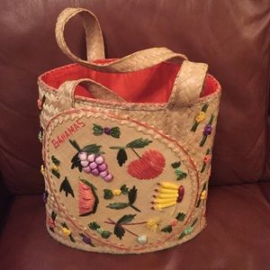 Adorable Straw Bag for the beach