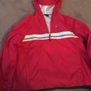 Nike woman's windbreaker