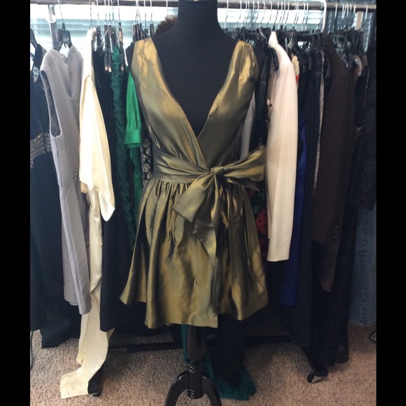 Ann Taylor Dresses & Skirts - Ann Taylor Metallic Green deep V cocktail dress