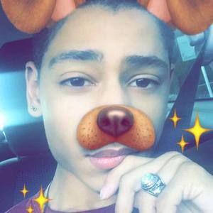 Meet your Posher, Ismael