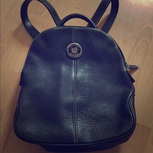 VINTAGE Dooney and Bourke all leather backpack