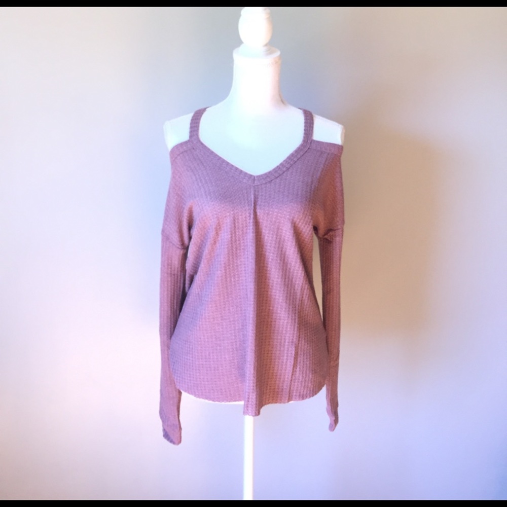 Cold Shoulder Top - Picture 3 of 8